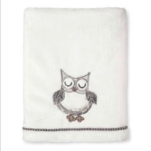 Plush owl baby blanket